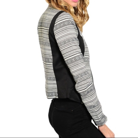 Ivory black patterned jacket - Picture 2 of 3